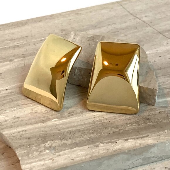 NEW~ Anthropologie Gold Rectangle Metal Post Earrings - Picture 4 of 6